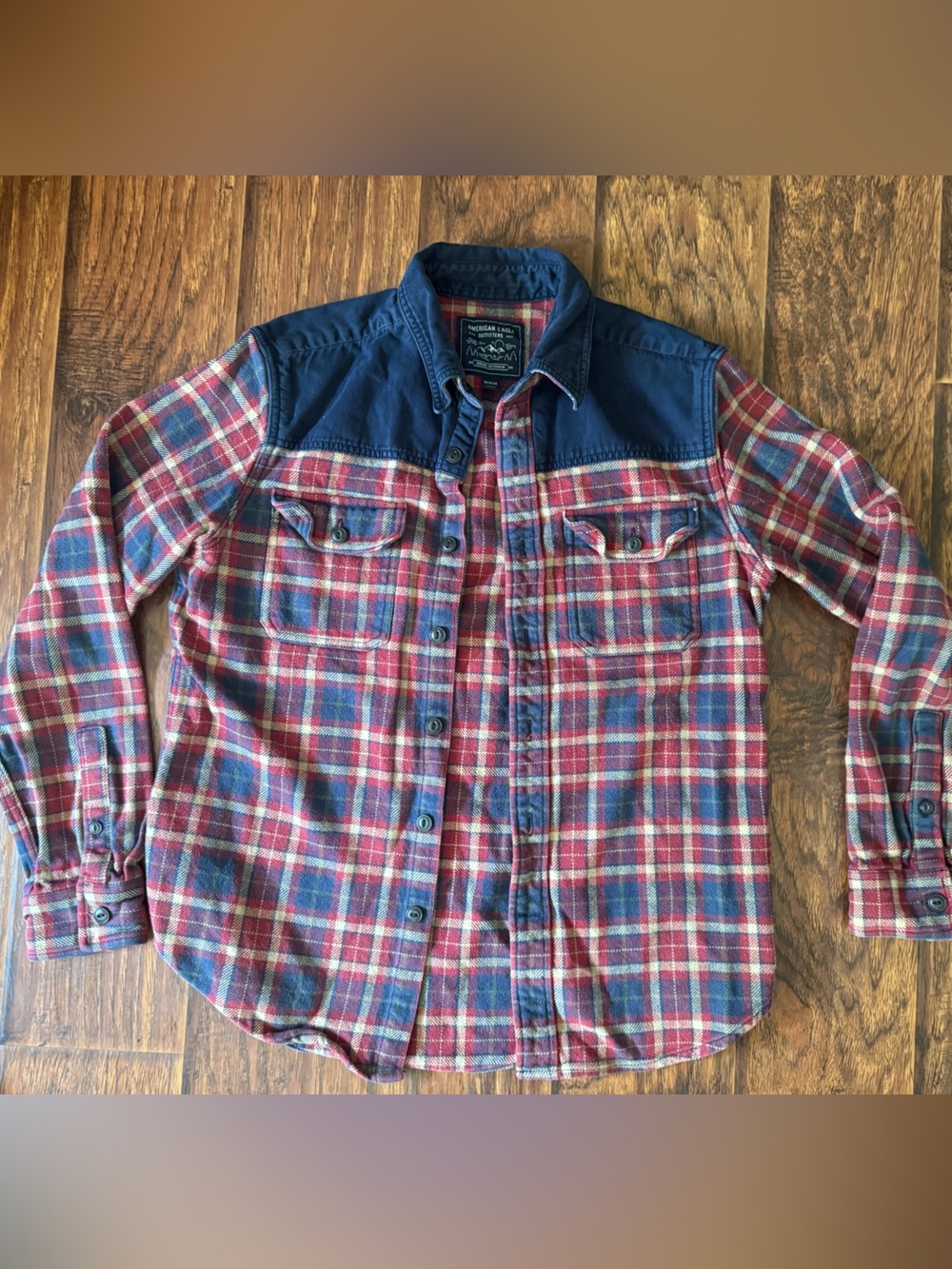 American Eagle Outfitters Fall Heavyweight Flannel Button-Down Shirt Men’s M